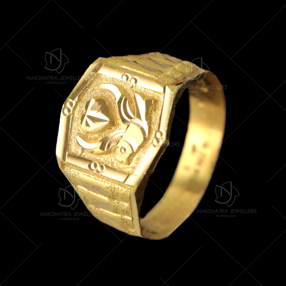 10 Gram 14kt Two Toned Gold Ring With Diamonds | Property Room