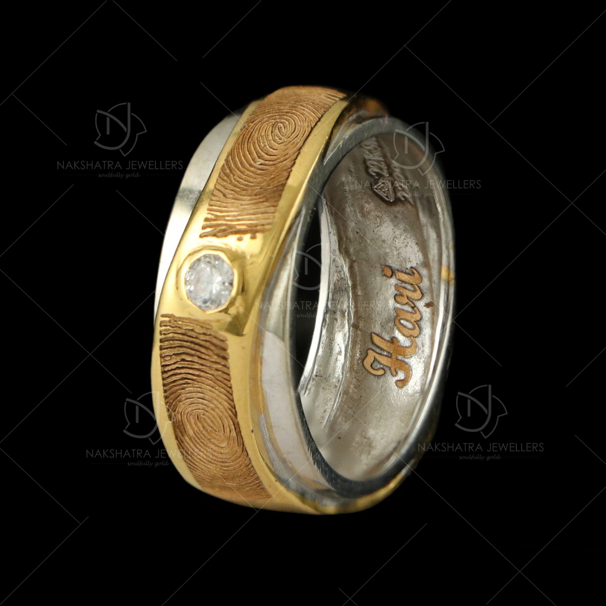 Personable Name Engraved Gold Couple Rings